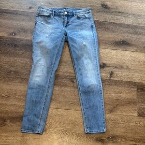 White House black market skinny jeans 4P
